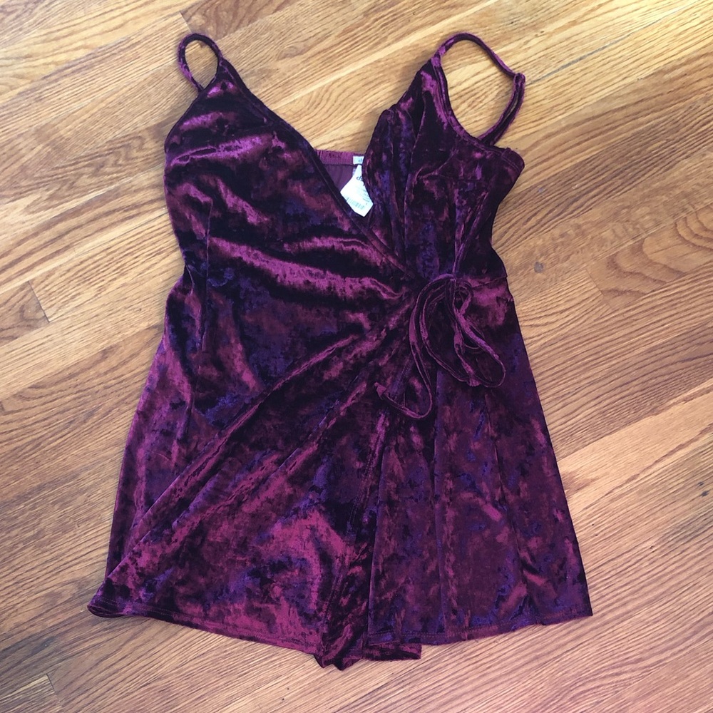 Crushed velvet romper